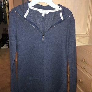 VS Quarter Zip Sweatshirt